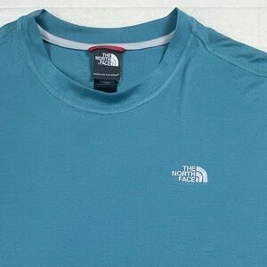 The North Face Men's Blue Short Sleeve Performance Shirt XXL